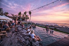 Gid zamanil turistku v otel na bali i iznasiloval f10eb32.jpg