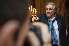 Delo zherara deparde o seksualnom nasilii peredali v sud c6d69ed.jpg