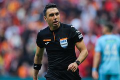 Ukrainskie futbolisty otkazalis privetstvovat sudju iz za ego raboty v rossii 0a3a2b3.jpg