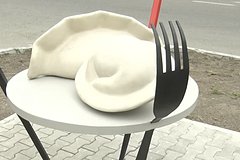 V rossijskom gorode pojavilsja pamjatnik pelmenjam 778cec1.jpg
