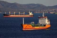 Analitik objasnil zakupku zapadom rossijskogo topliva na milliardy dollarov 0bbd34e.jpg