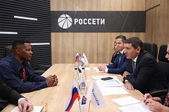 Gendirektor gruppy rosseti vstretilsja s glavoj afrikanskoj energeticheskoj palaty 69d9234.jpg
