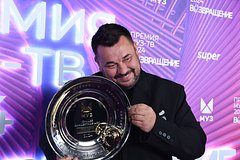 Lider ruki vverh zahotel otsudit milliony rublej u svoego dvojnika 3a4e85a.jpg