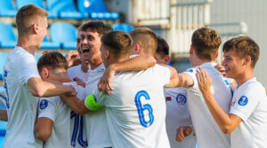Minskie dinamovcy vstretjatsja s erevanskim pjunikom v junosheskoj lige uefa 6570e78.jpg