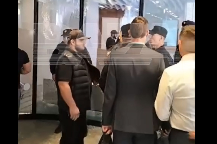 Raneny tri cheloveka vkljuchaja policejskogo v moskve u glavnogo ofisa wildberries proizoshla strelba cf99556.jpg