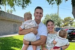 Roditeli ostavili detej odnih radi uzhina vo vremja kruiza i razgnevali polzovatelej seti 407cb22.jpg