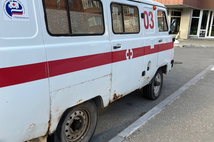 Stalo izvestno o sostojanii shkolnicy izbitoj v sverdlovskom posjolke 32f1e02.jpg