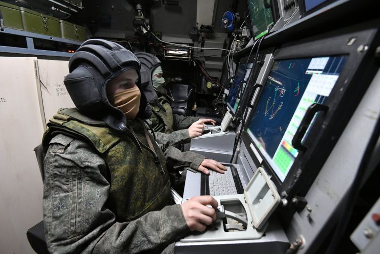Украина выпустила по России десятки беспилотников и ракеты. Какие регионы пострадали от атаки сильнее всего?