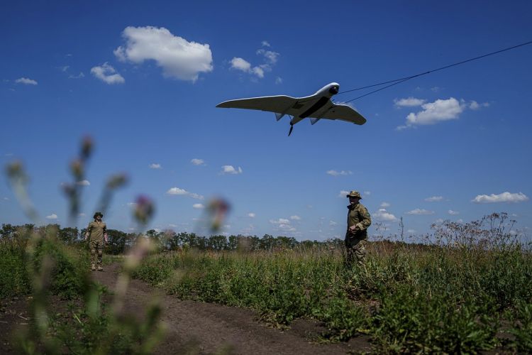 Украина выпустила по России десятки беспилотников и ракеты. Какие регионы пострадали от атаки сильнее всего?
