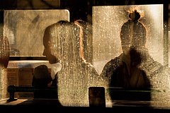 V rossii 17 letnij sirota invalid nachal spat pod krovatju iz za sluchaja v avtobuse 10a38d9.jpg