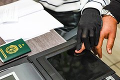 Vezzhajushhih v rossiju inostrancev nachnut proverjat po foto i otpechatkam palcev c9d8609.jpg