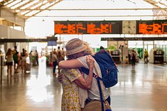 Aeroport v novoj zelandii zapretil dolgie objatija 81368b2.jpg