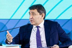 Glava gruppy rosseti obsudil s dochernimi kompanijami realizaciju zakona ob stso d571381.jpg