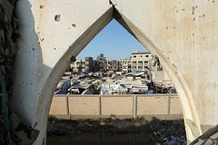 Kolichestvo zhertv ot izrailskih udarov po shkole i mecheti v sektore gaza uvelichilos 81953ed.jpg