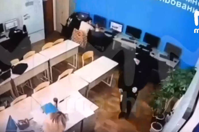Obvinjaemogo v pokushenii na prepodavatelja kolledzha v langepase arestovali 6e79ced.jpg