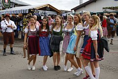 Rossijanin opisal festival v germanii frazoj doctypnye devushki pivo i nemcy 2766fad.jpg