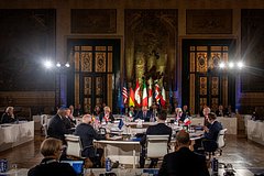 Strany bolshoj semerki obvinili kitaj v voennoj podderzhke rossii e21a896.jpg