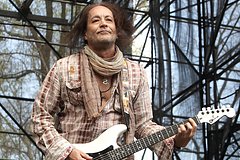 V eks gitarista ozzi osborna vystrelili vo vremja progulki s sobakoj f0fa372.jpg