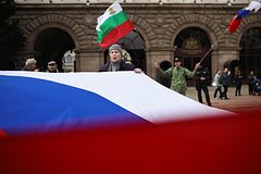 V evropejskom gorode pojavilis plakaty s nadpisju rossija nash drug 68f6ea8.jpg