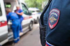 V podmoskove mashina sbila zhenshhinu s koljaskoj na perehode c265909.jpg